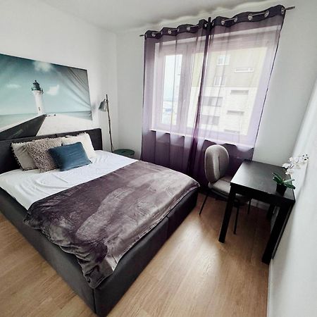 C- Home4U - Apartment With A City View Close To Aquapark, Parking In Secured Area Krakau Exterior foto