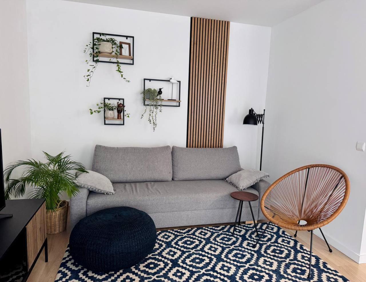 C- Home4U - Apartment With A City View Close To Aquapark, Parking In Secured Area Krakau Exterior foto