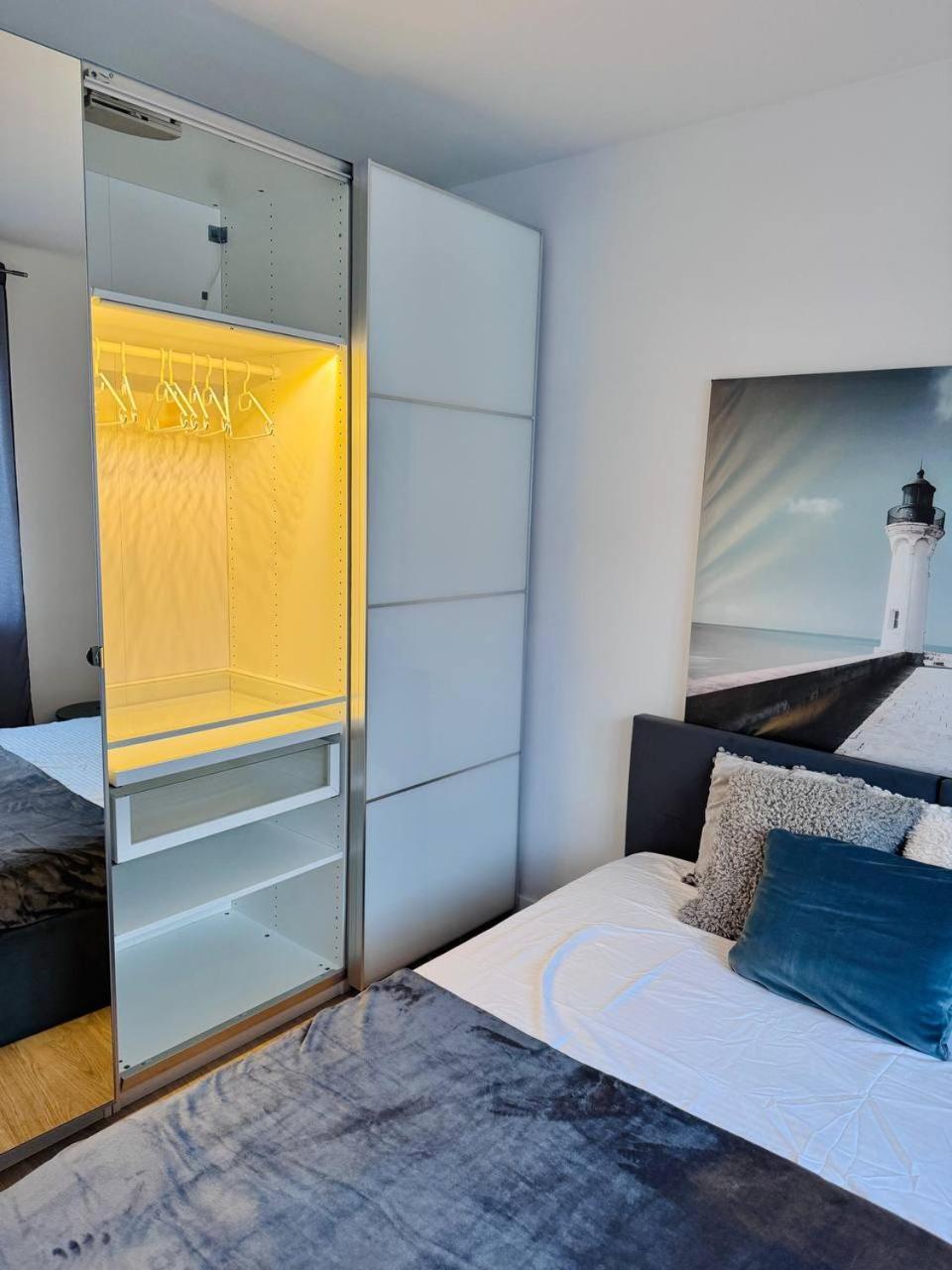 C- Home4U - Apartment With A City View Close To Aquapark, Parking In Secured Area Krakau Exterior foto