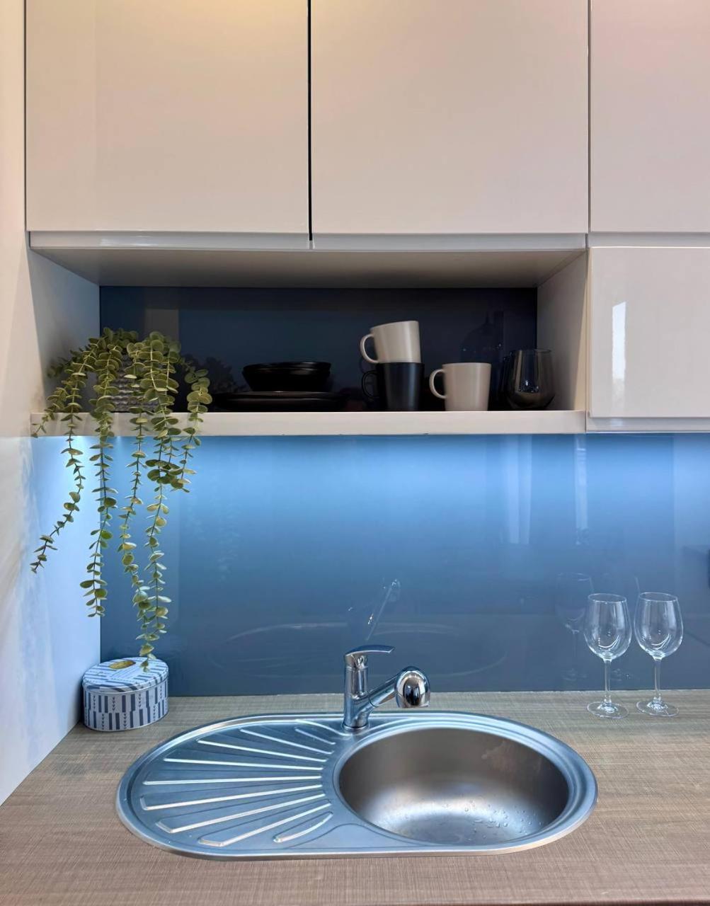 C- Home4U - Apartment With A City View Close To Aquapark, Parking In Secured Area Krakau Exterior foto