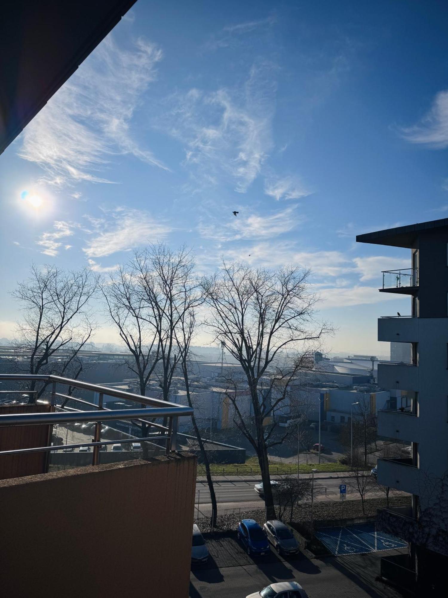 C- Home4U - Apartment With A City View Close To Aquapark, Parking In Secured Area Krakau Exterior foto